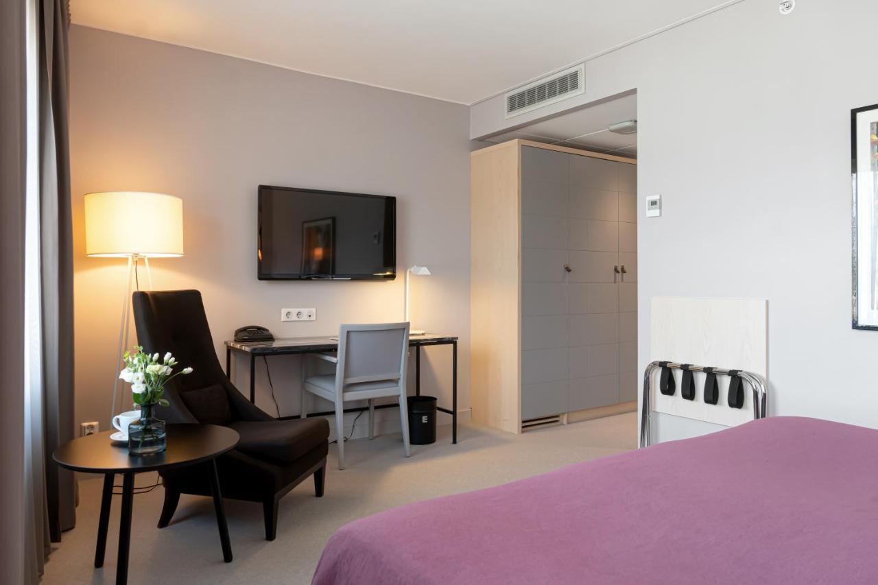 Elite Plaza Oernskoeldsvik Hotel Buitenkant foto