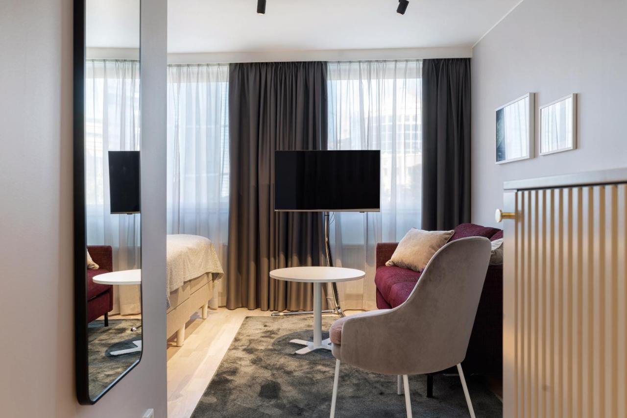 Elite Plaza Oernskoeldsvik Hotel Buitenkant foto