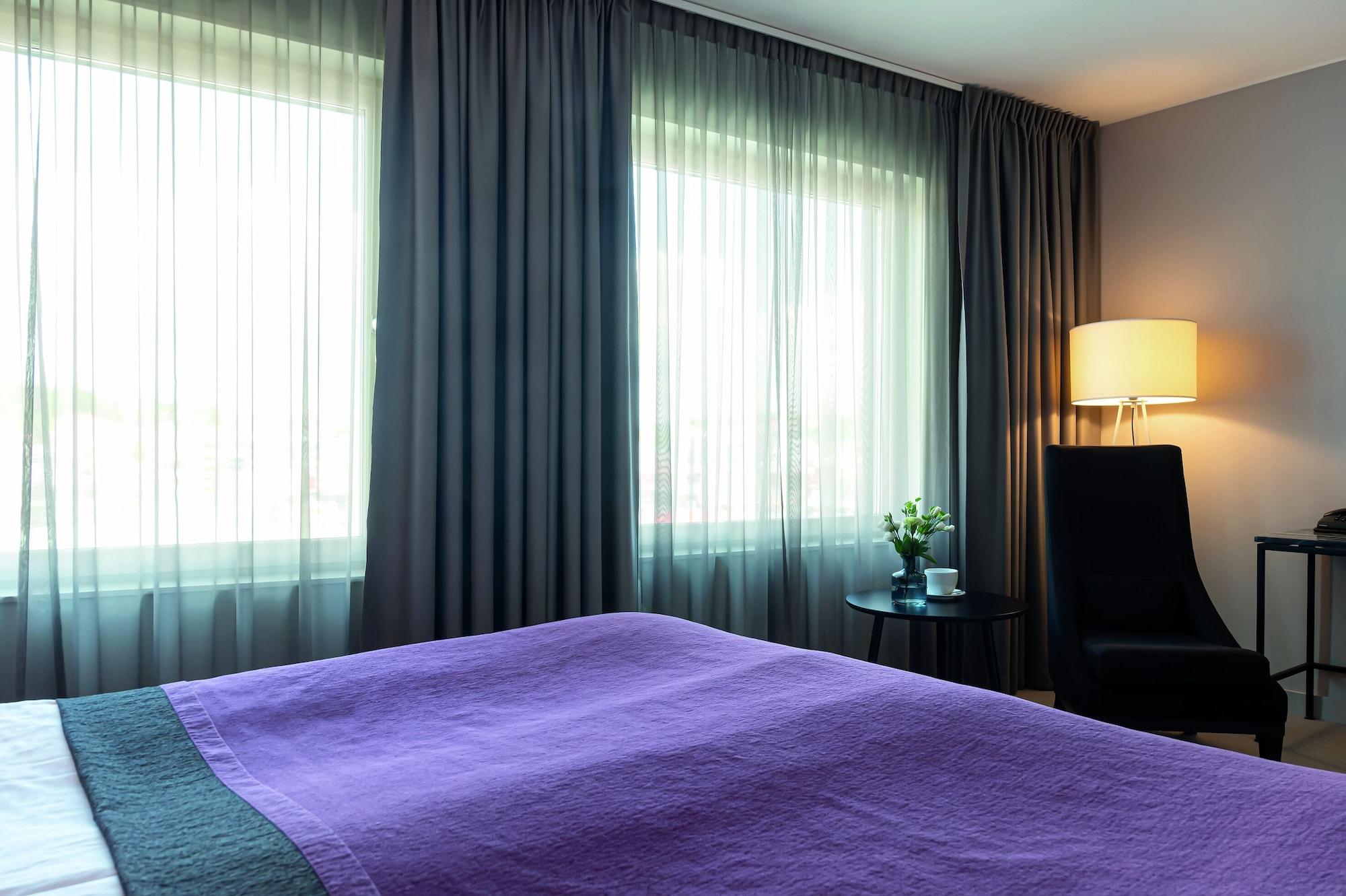 Elite Plaza Oernskoeldsvik Hotel Buitenkant foto