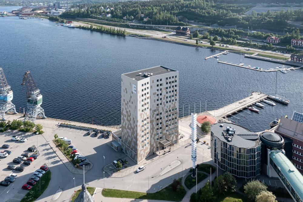 Elite Plaza Oernskoeldsvik Hotel Buitenkant foto