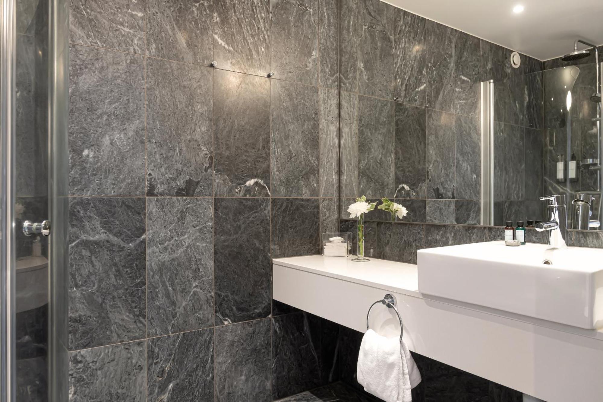 Elite Plaza Oernskoeldsvik Hotel Buitenkant foto